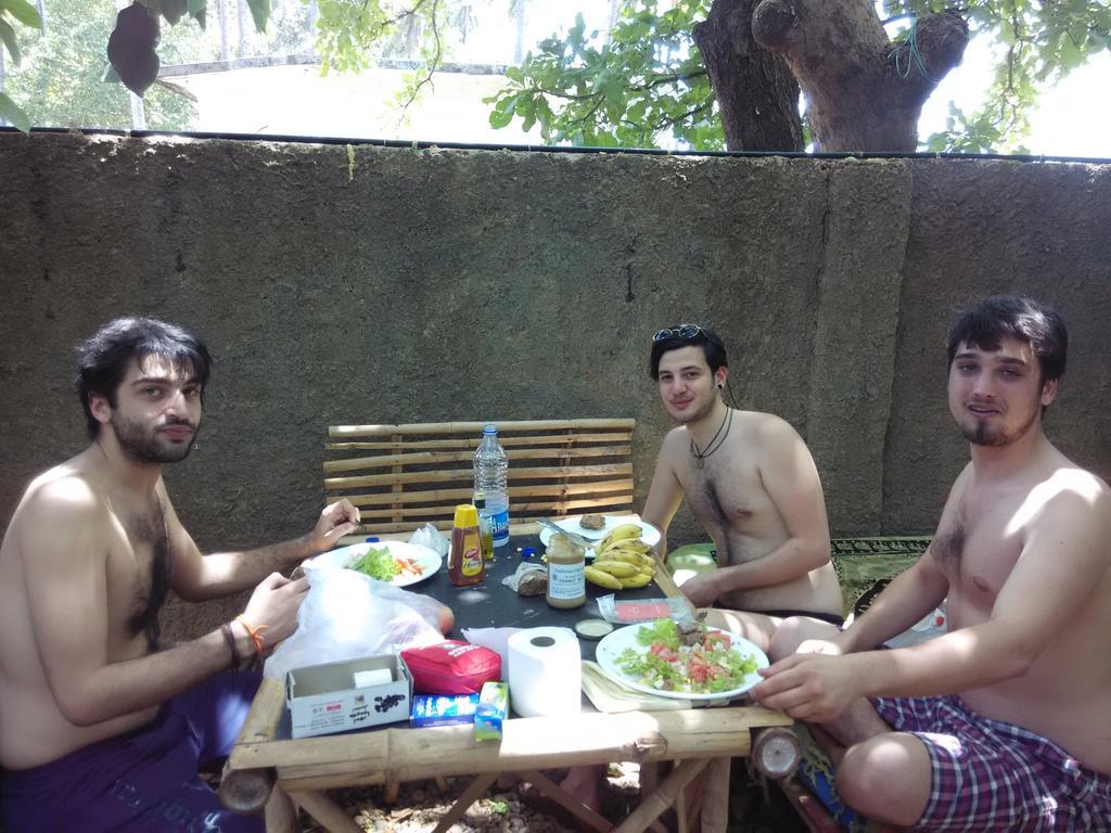 Bricks And Bamboo Hostel Anjuna Εξωτερικό φωτογραφία