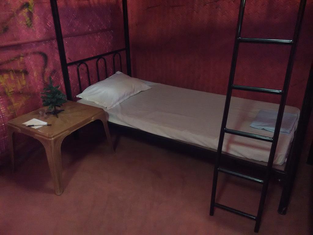 Bricks And Bamboo Hostel Anjuna Δωμάτιο φωτογραφία