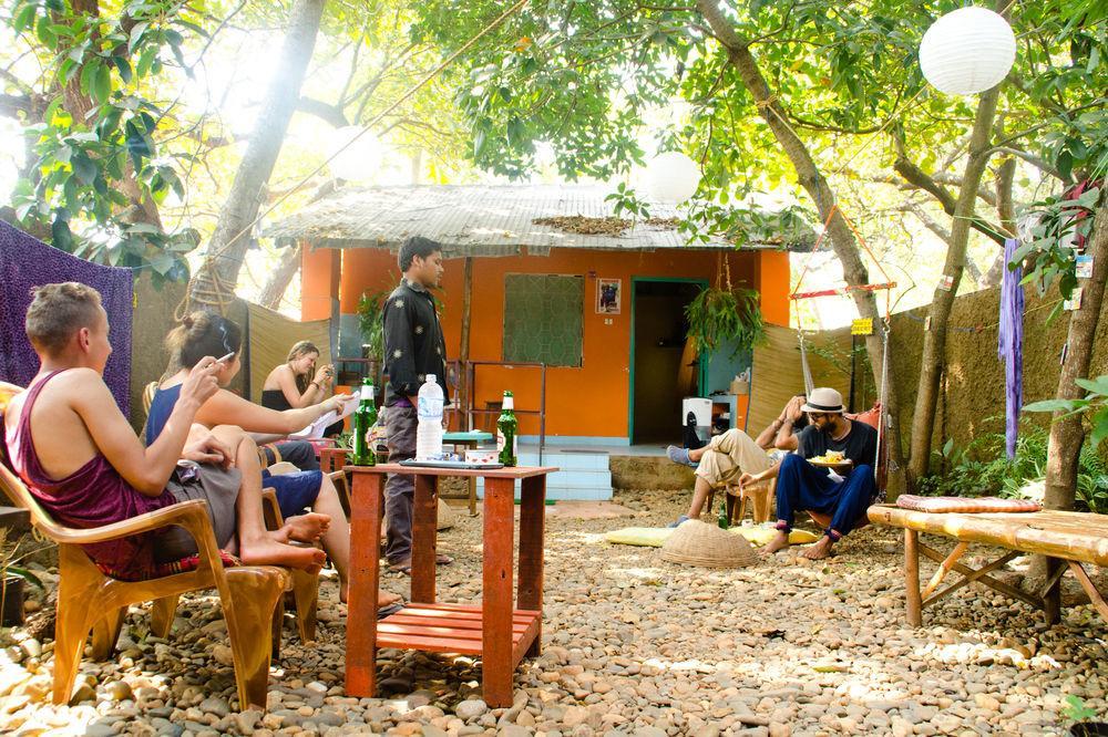 Bricks And Bamboo Hostel Anjuna Εξωτερικό φωτογραφία