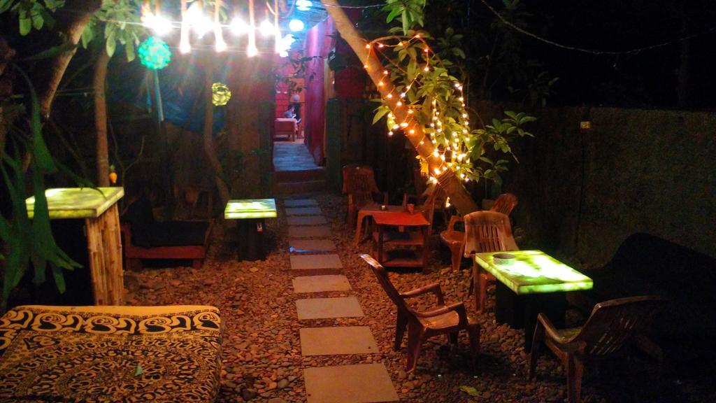 Bricks And Bamboo Hostel Anjuna Εξωτερικό φωτογραφία