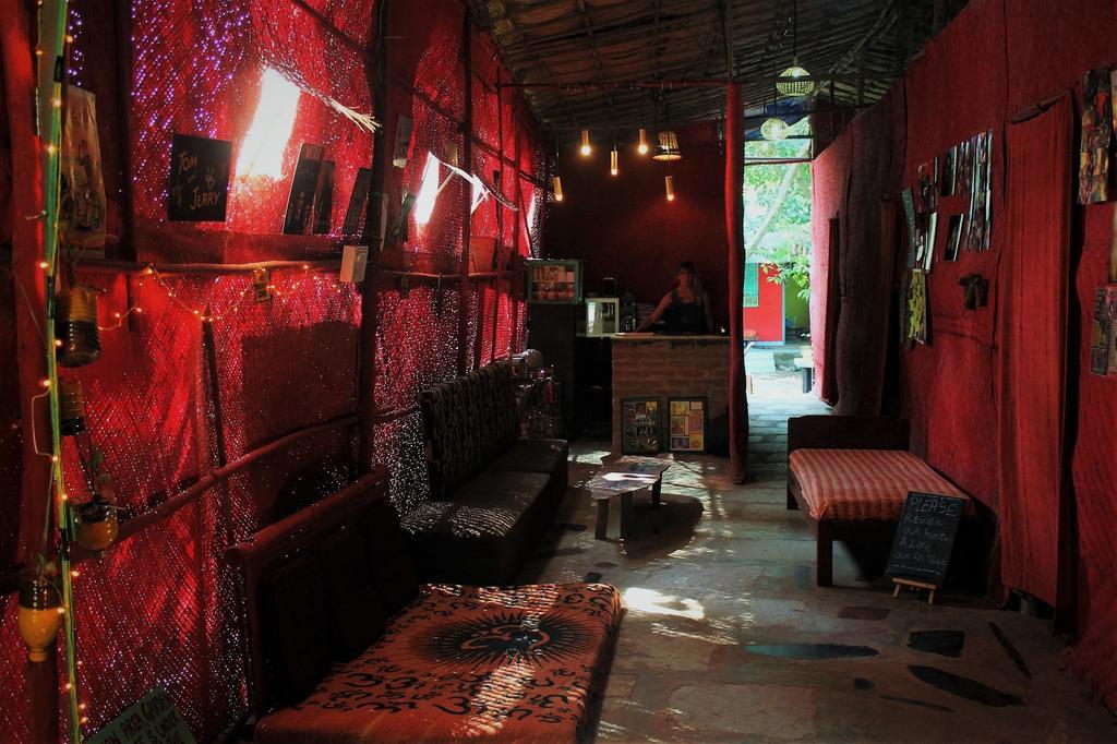 Bricks And Bamboo Hostel Anjuna Εξωτερικό φωτογραφία